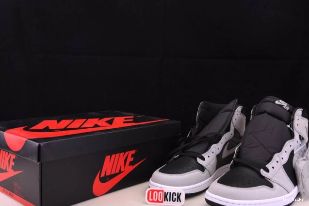 555088-035 Jordan White Grey Black 1 Retro Air High Light Smoke 0726